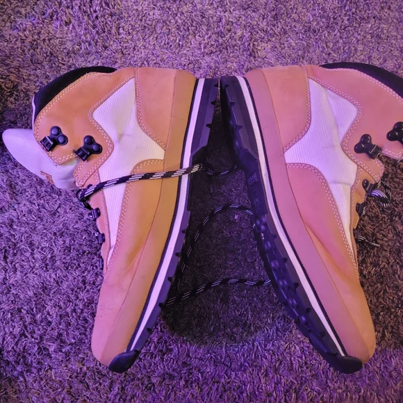 Men's size 13 timberland euro hikers tan creme and black Like new - Picture 5 of 5